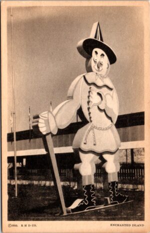 Worlds Fair Scarecrow wizard of oz postcard