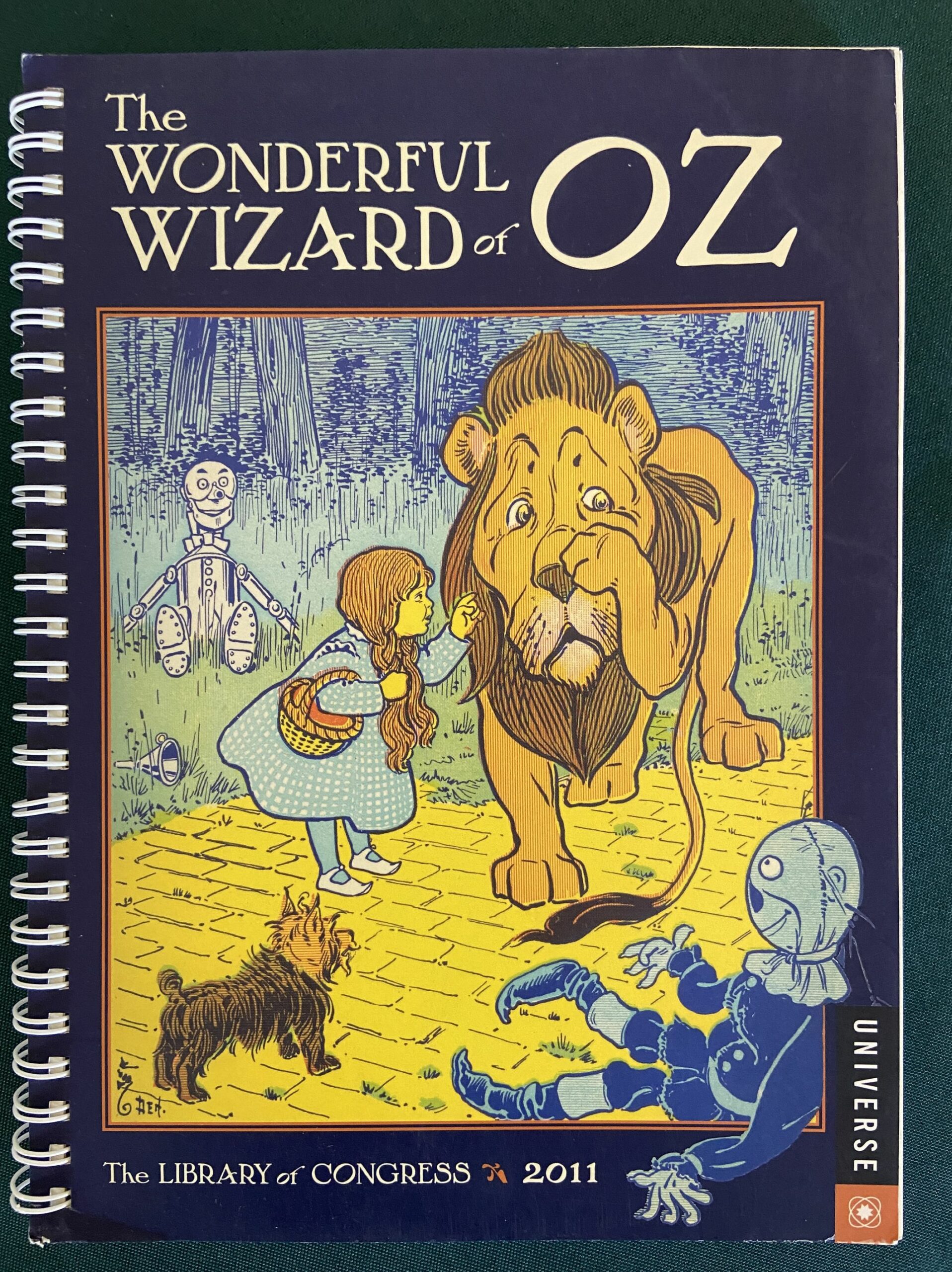 Sold The Wonderful Wizard of Oz 2011 Desk Calendar by Library of